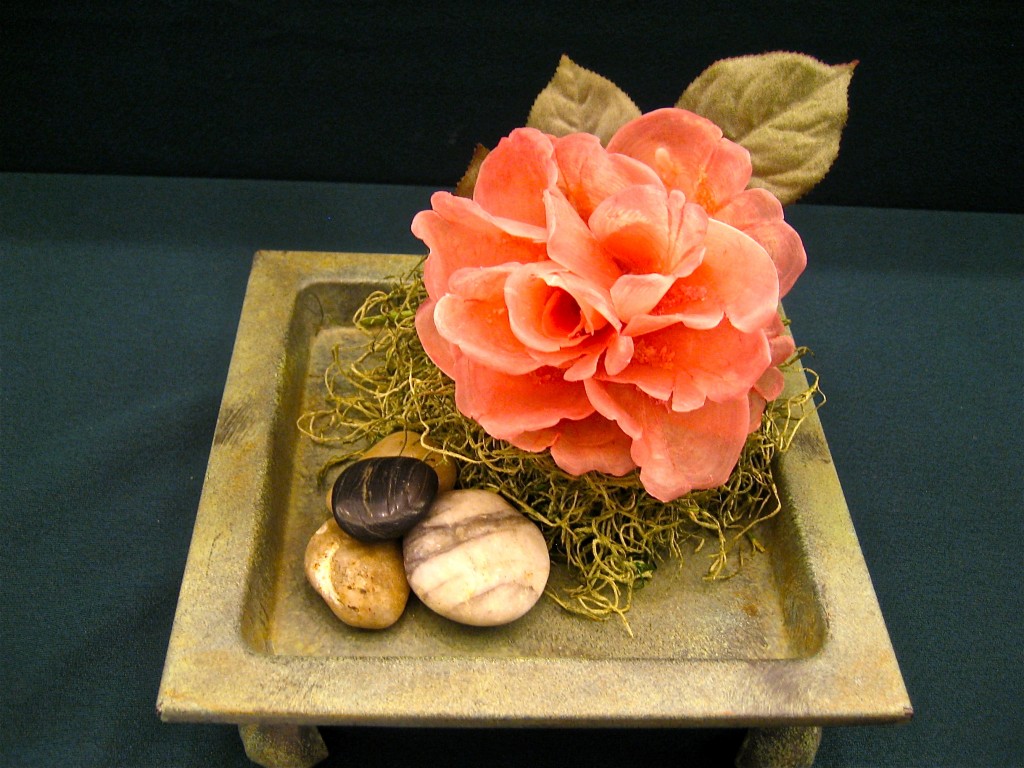 Single Shell Flower made with fish scales pink color
