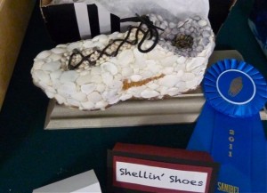 Shelling shoes Shelling shoes