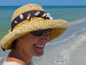 Wendy seashell hat