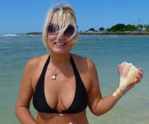 Darlene lightning whelk Sanibel Darlene lightning whelk Sanibel