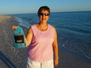Sanibel sheller with Baileys bag Sanibel sheller with Baileys bag