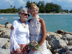 melinda graham with her mom melinda graham with her mom