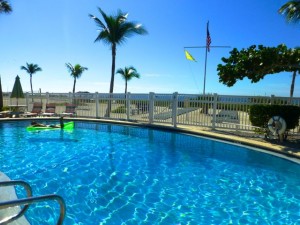 Island Inn Sanibel beach pool