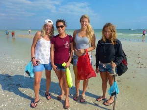 Laura, miyuki, ahsley ashlyn sanibel shellers Laura, miyuki, ahsley ashlyn sanibel shellers