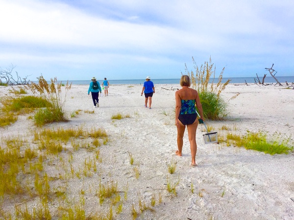 Fort Myers shelling excursion to remote beach